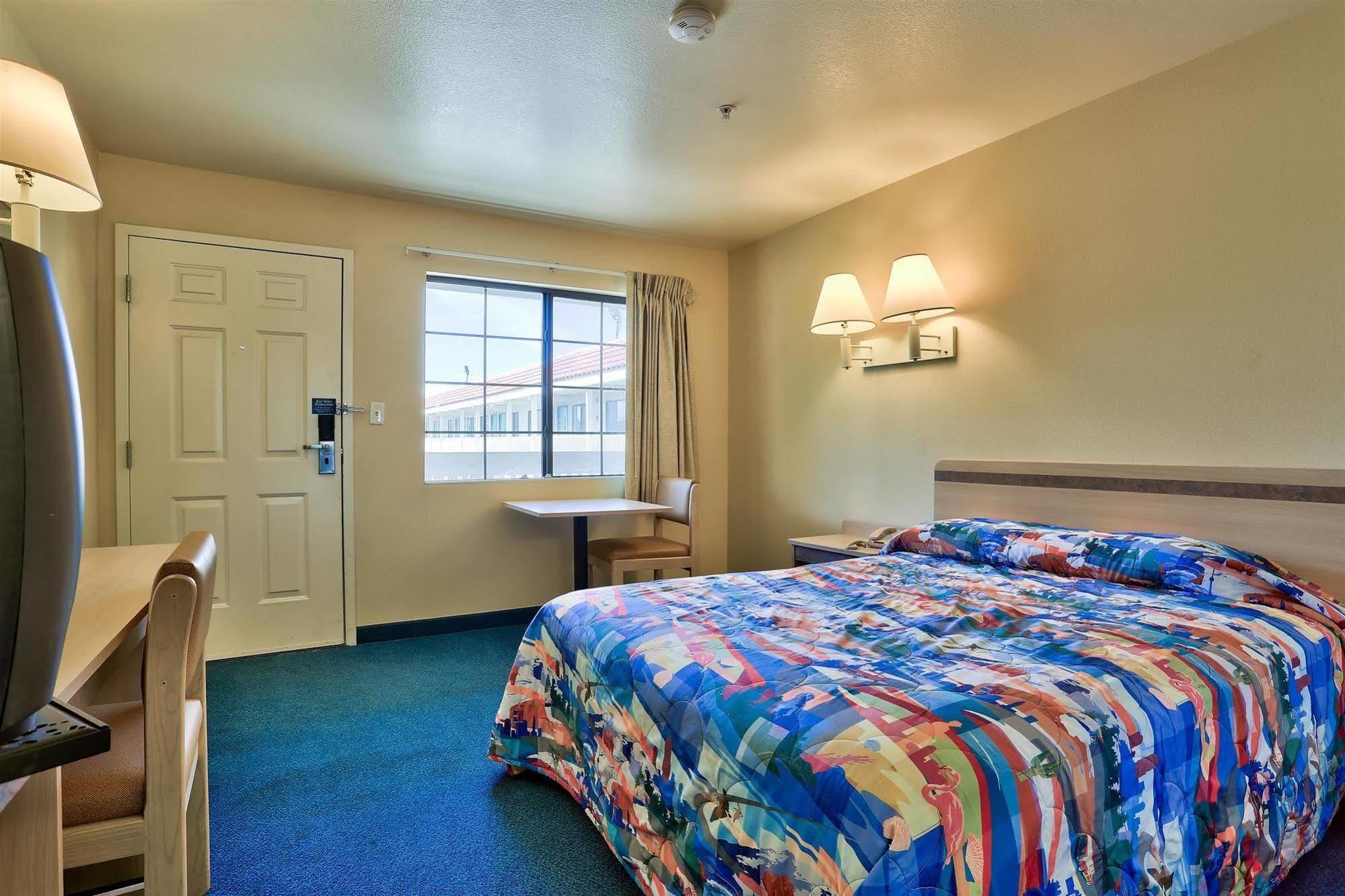 Motel 6-Kingman, Az - Route 66 East المظهر الخارجي الصورة