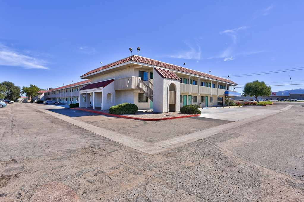 Motel 6-Kingman, Az - Route 66 East المظهر الخارجي الصورة