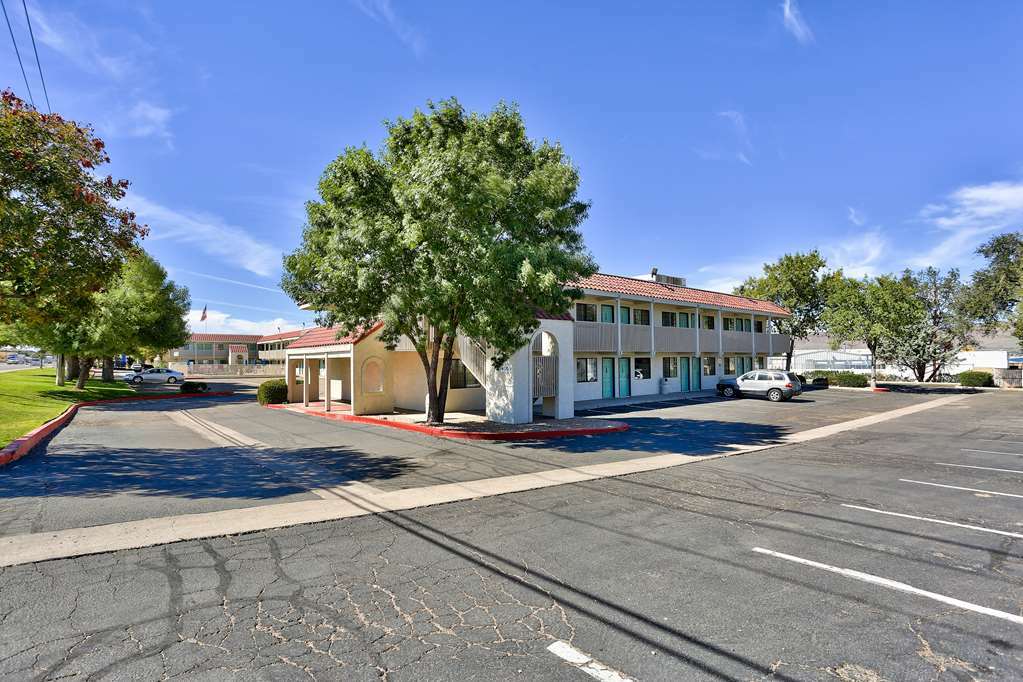 Motel 6-Kingman, Az - Route 66 East المظهر الخارجي الصورة